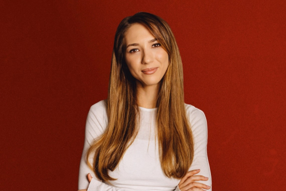 &Ncy;&acy;&dcy;&yacy; &Dcy;&zhcy;&acy;&bcy;&rcy;&acy;&icy;&lcy;&ocy;&vcy;&acy;&period; Stand Up &Vcy;&lcy;&acy;&dcy;&icy;&mcy;&icy;&rcy;