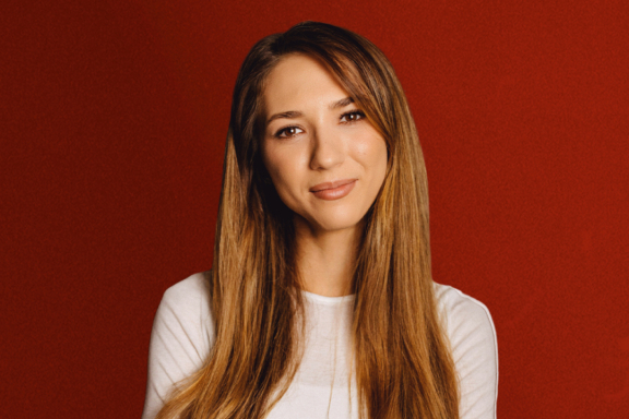 &Ncy;&acy;&dcy;&yacy; &Dcy;&zhcy;&acy;&bcy;&rcy;&acy;&icy;&lcy;&ocy;&vcy;&acy;&period; Stand Up &Vcy;&lcy;&acy;&dcy;&icy;&mcy;&icy;&rcy;