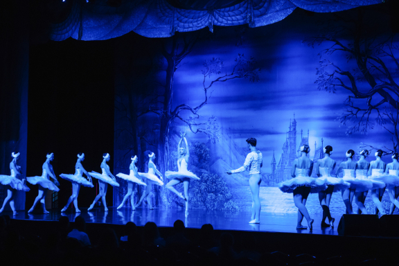 Балет "Лебединое озеро"